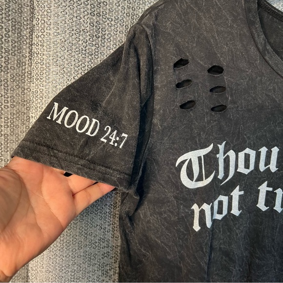 Awesome Distressed Tee! Brand: OnFire 🔥 - Picture 6 of 12